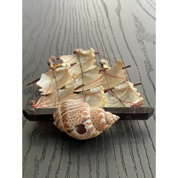 Handmade Mini Decoraive FolkArt Nautical Scallop & Sea Shell Sailing Ship Statue - Picture 4 of 4